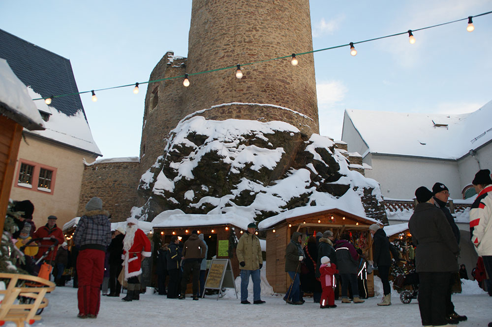 Burg Scharfenstein Weihnachtsmarkt Burginnenhof